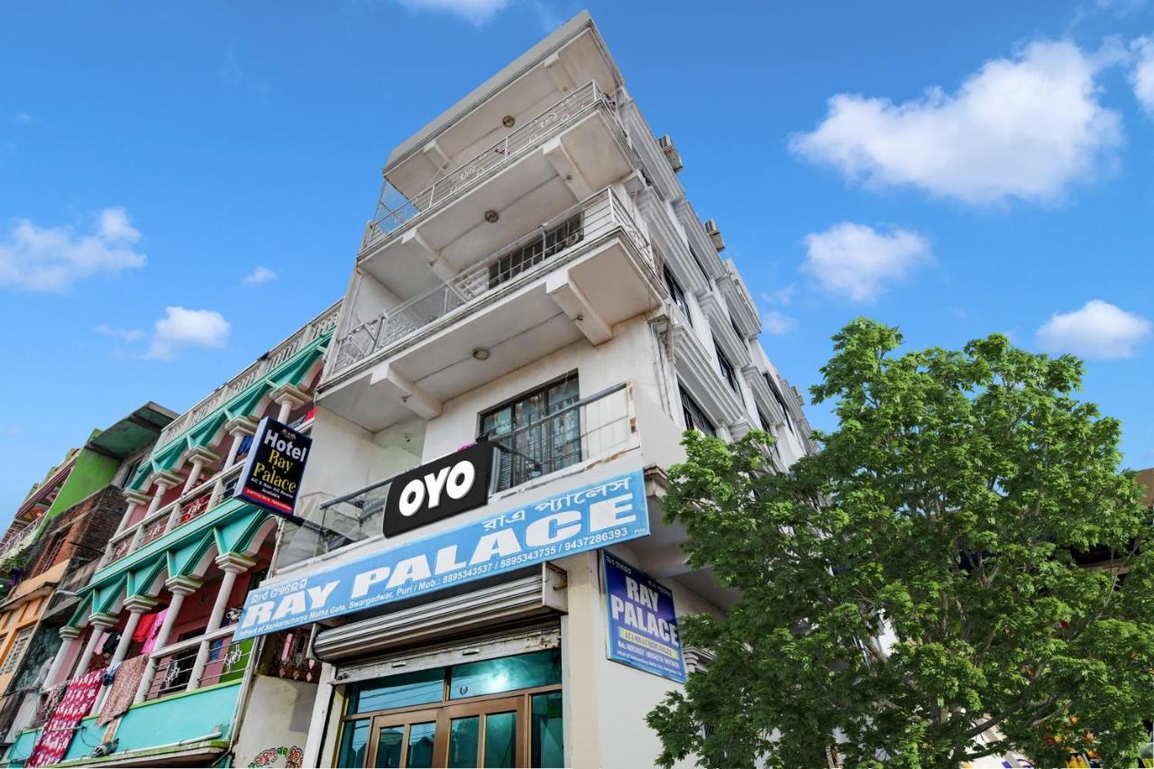 Spot On Ray Palace Hotel Puri Exterior photo